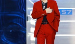 娱乐爆料黄明昊是哪一期,揭秘哪一期精彩亮相？