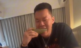 教练吃瓜视频在线播放免费,免费在线观看，揭秘体育圈幕后趣闻