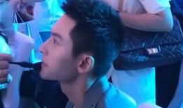 娱乐圈互相吃瓜的是谁,揭秘明星间的神秘互动